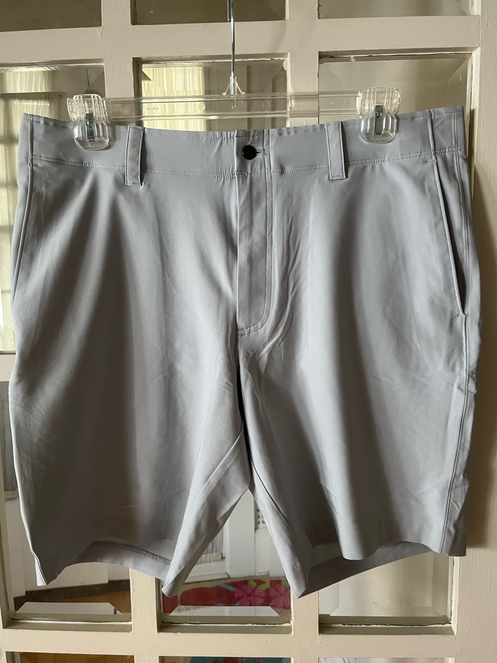 Callaway Light Gray Men's Performance Golf Shorts - Size 36